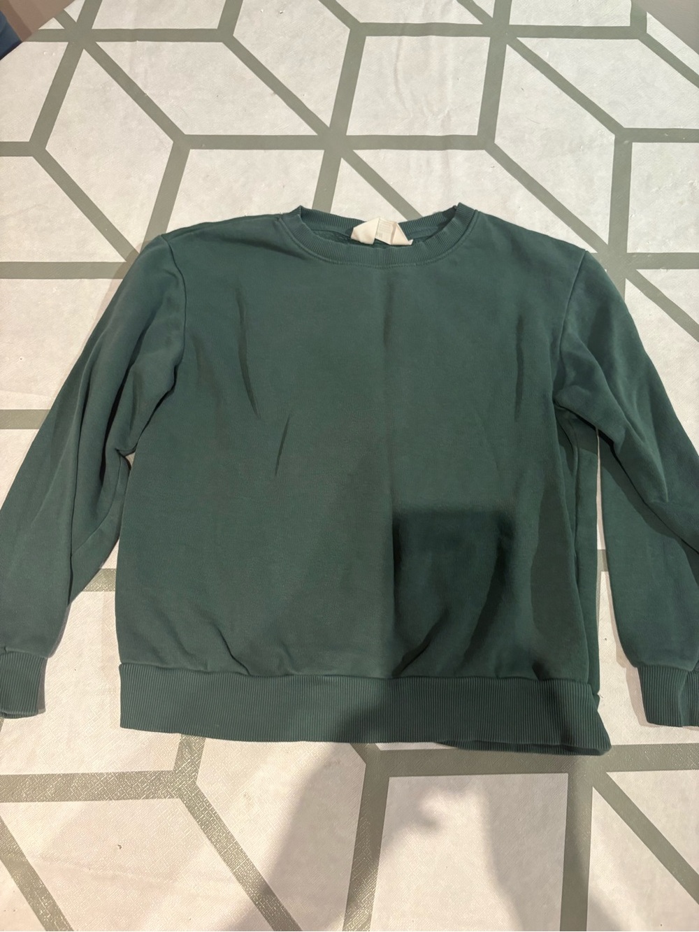 3/15$ H&M Ribbed Crewneck Sweatshirt in Forest Green